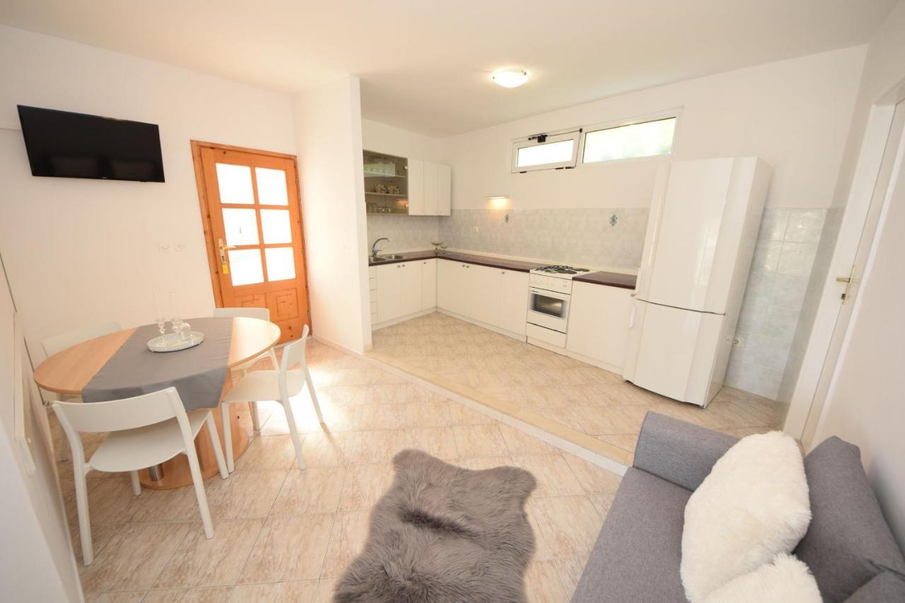 Apartments By The Sea Podobuce, Peljesac - 631 Kültér fotó